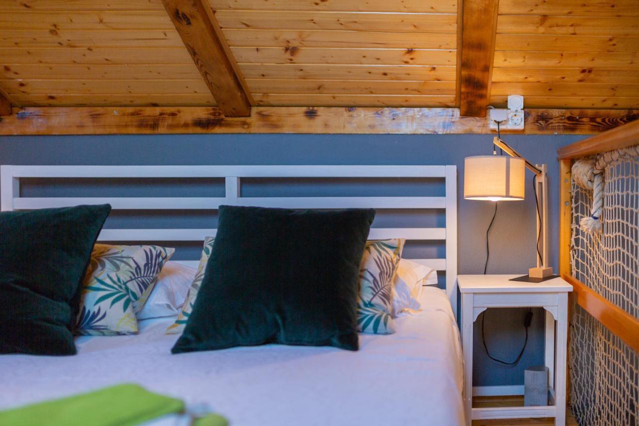 Adorable Cottage Okljucna Ngoại thất bức ảnh