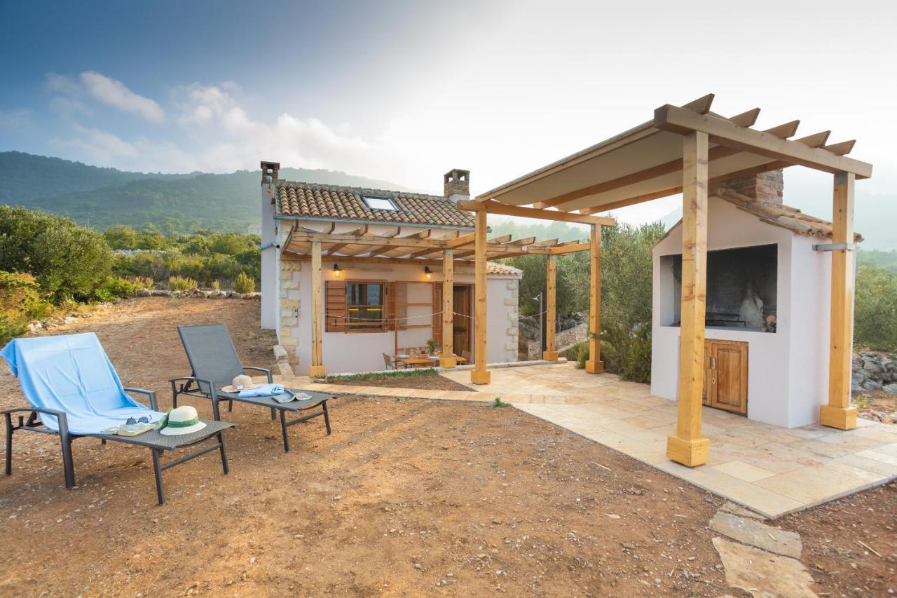 Adorable Cottage Okljucna Ngoại thất bức ảnh