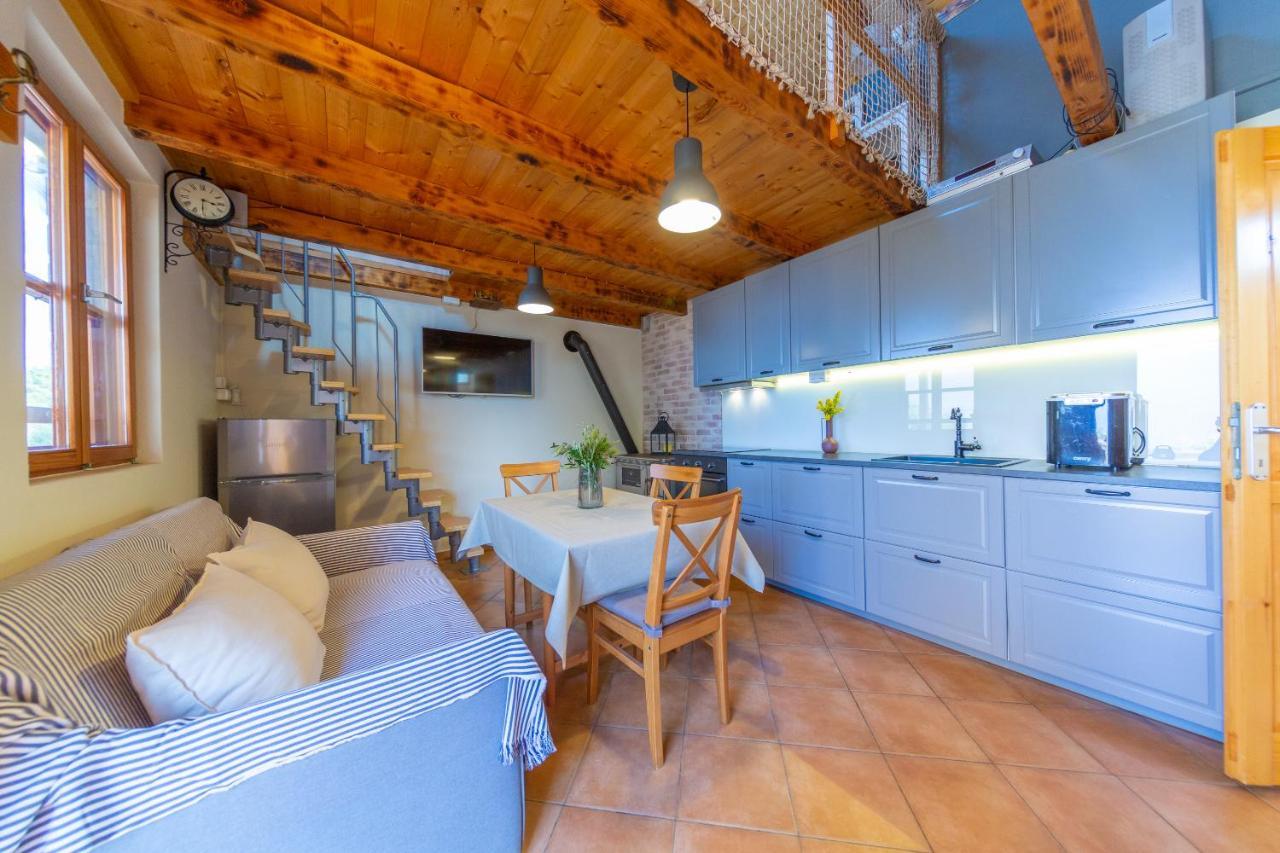 Adorable Cottage Okljucna Ngoại thất bức ảnh