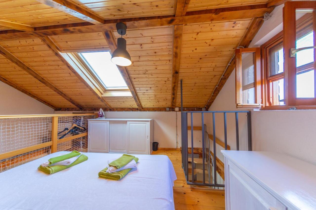 Adorable Cottage Okljucna Ngoại thất bức ảnh